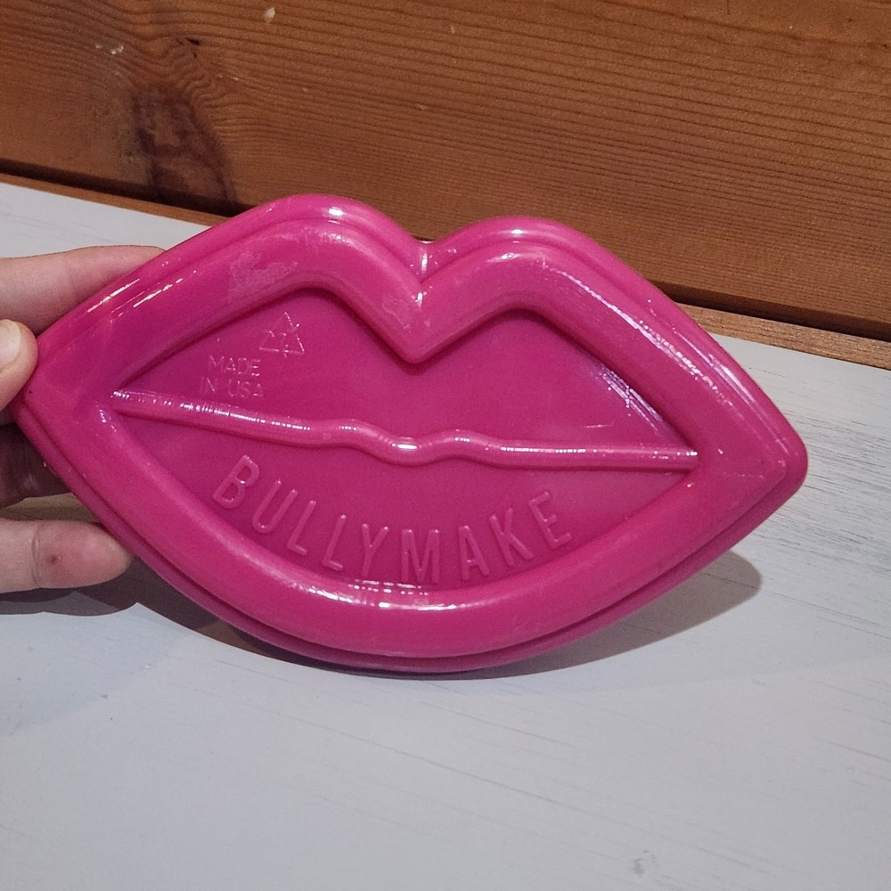Brand New Lips Tough Nylon Dog Animal Chew Toy by Bullymake‎ USA